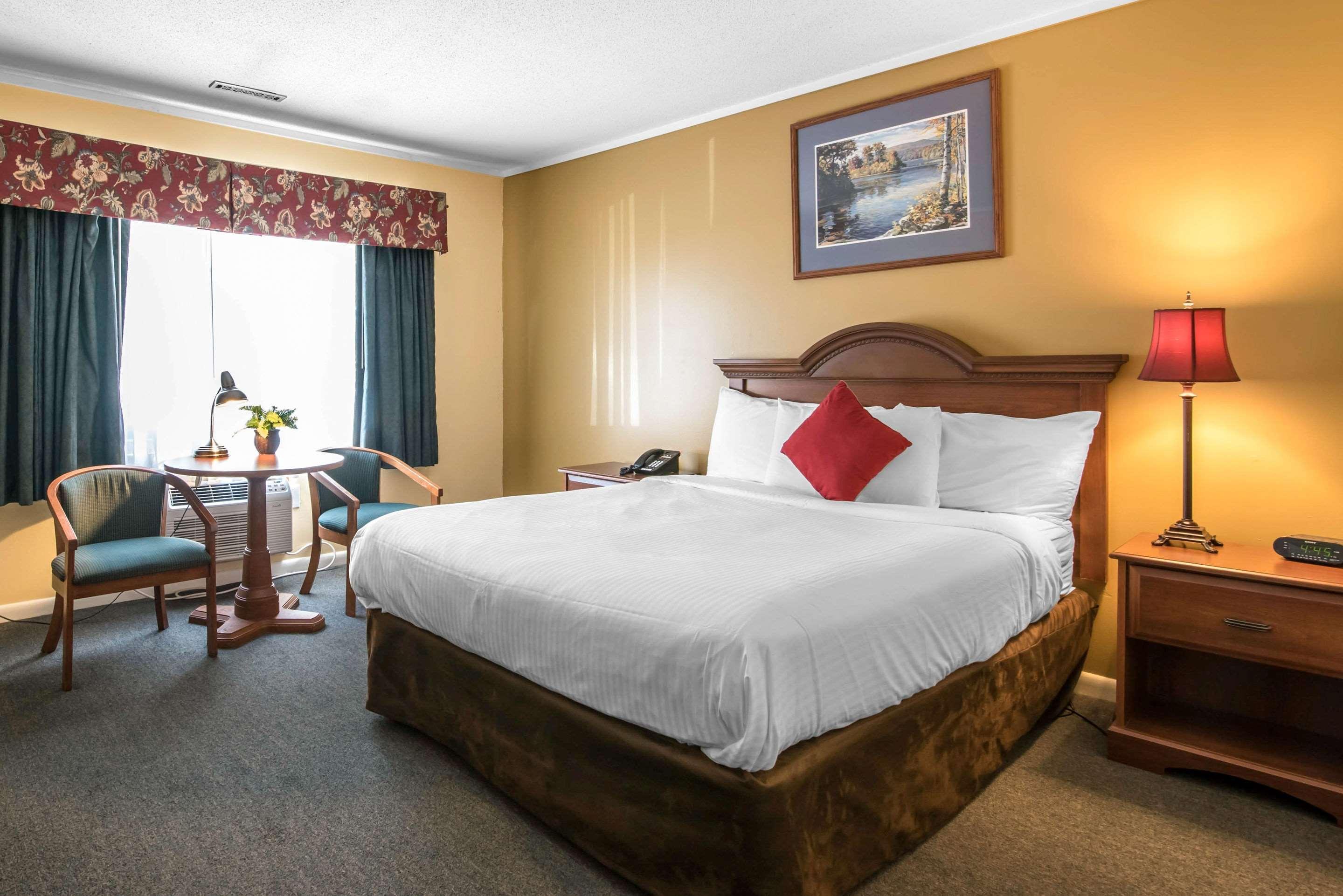 Tiltonlodge Inn & Suites Zewnętrze zdjęcie